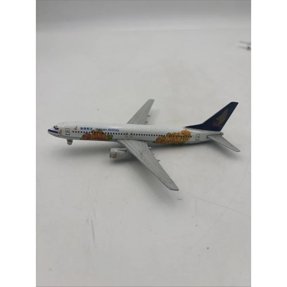 Lot of‎ 5 Diecast Model Airplanes Japan Air Lines